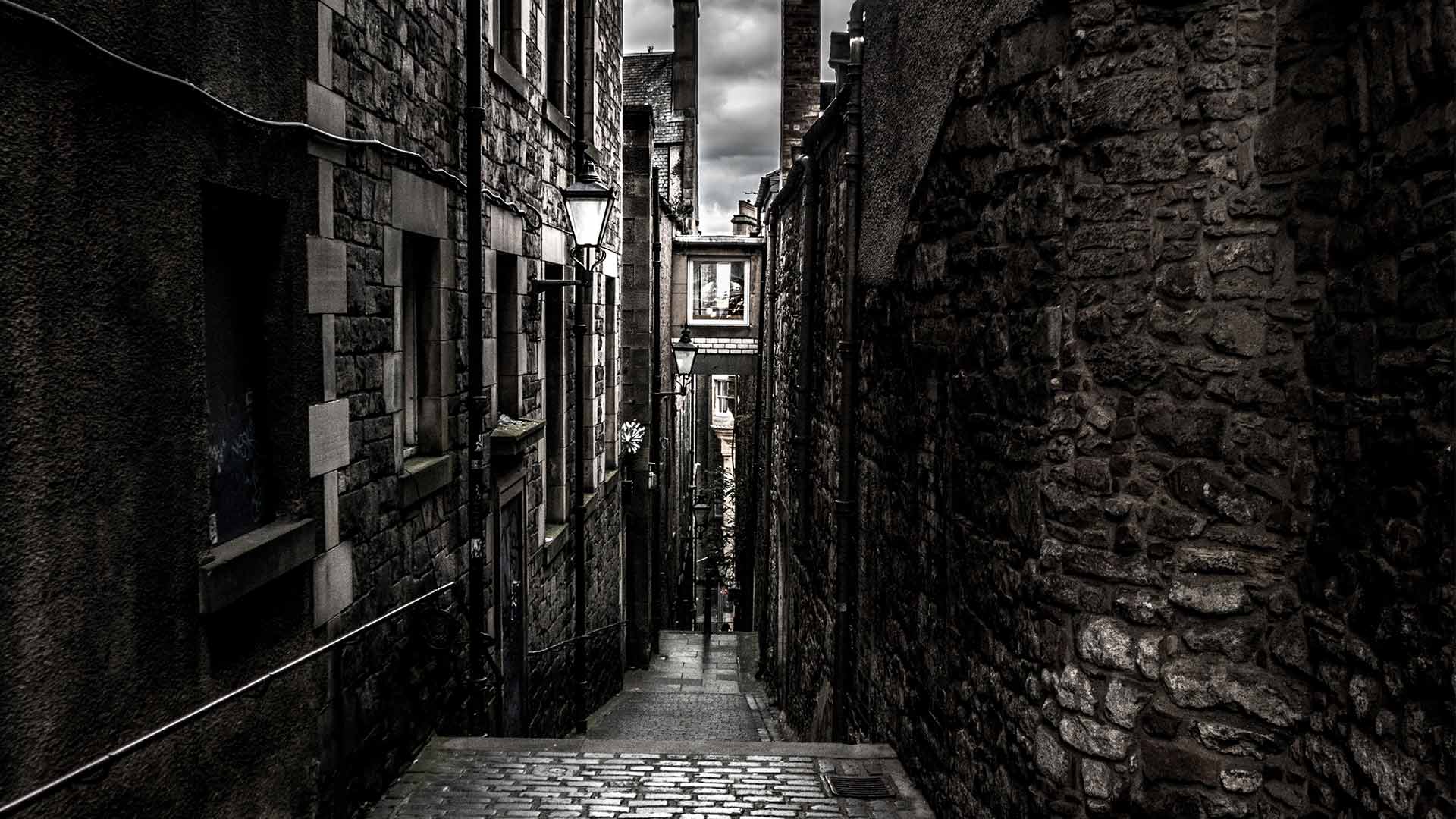 MARYKINGCLOSE