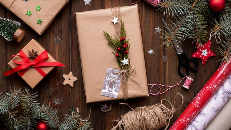 xmasgifting1FEATUREDIMAGE