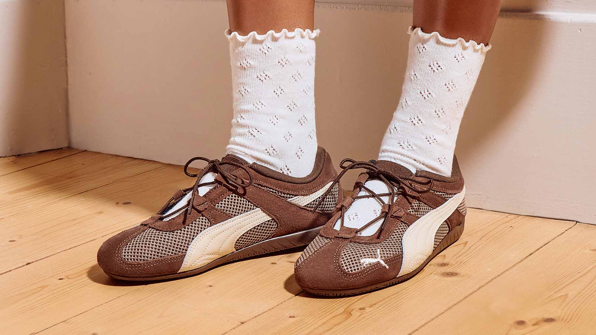 schuh-webimg-1920x1080-mar26